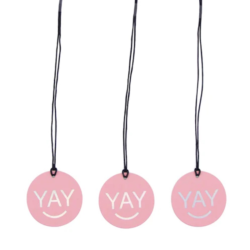 3 Geschenkanhänger 'YAY'