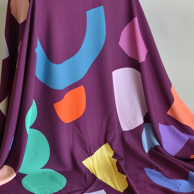 Viskose "multicolor shapes bordeaux" by Meike Rasmusson